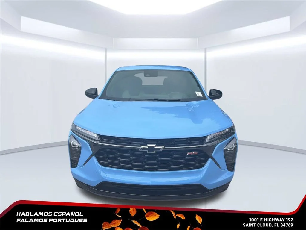Certified Used 2024 Fountain Blue Chevrolet 1RS image 9