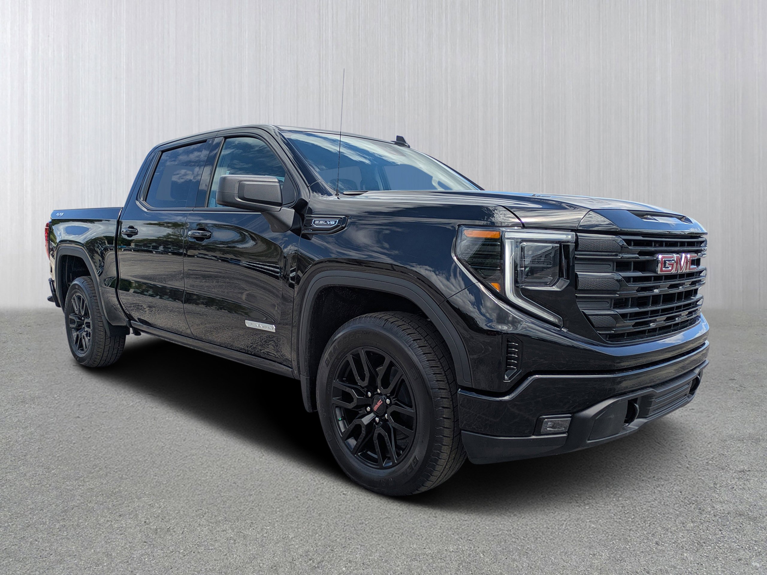 2026 GMC Sierra 4WD Crew Cab Short Box Elevation's photo