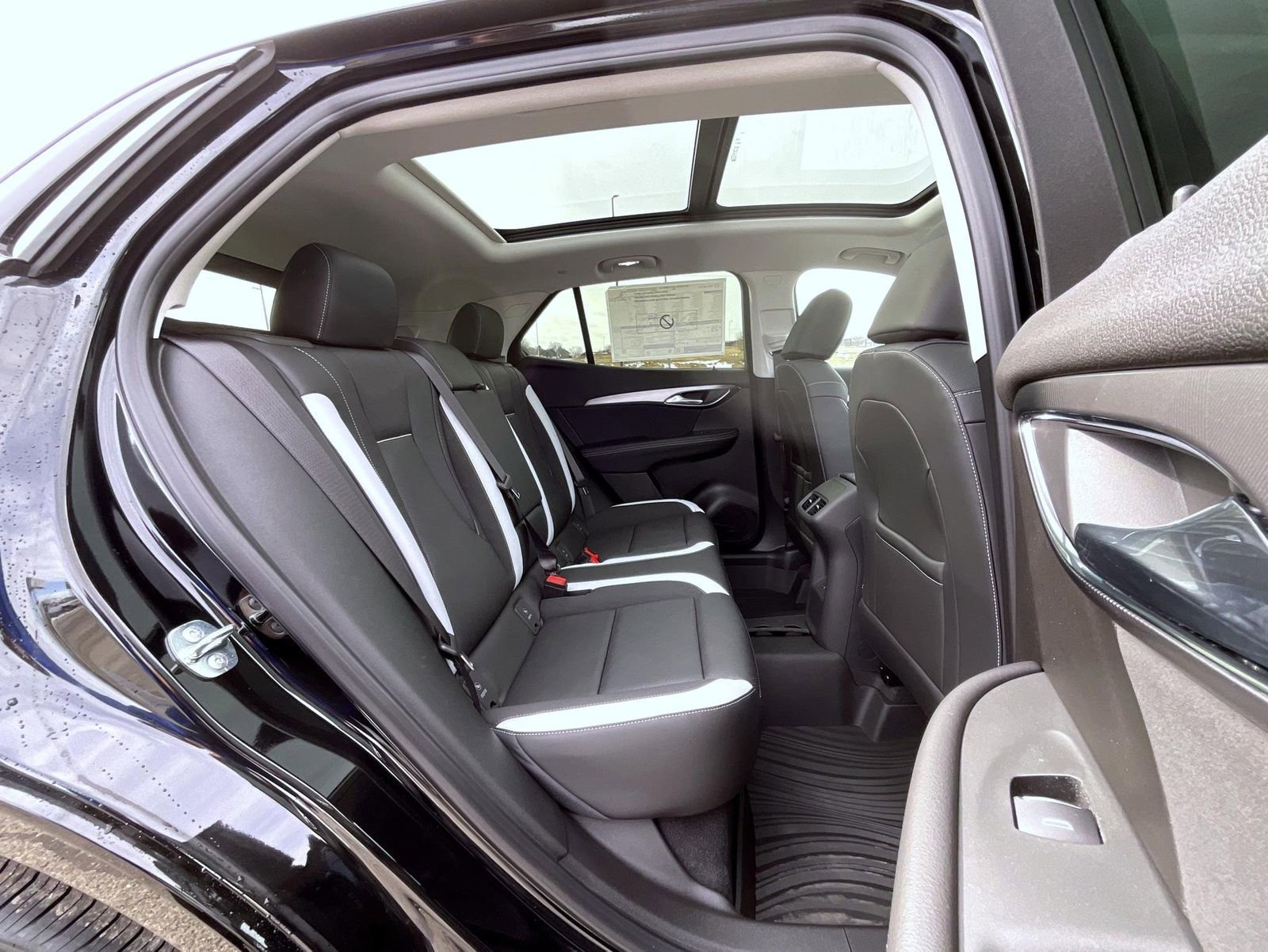 2026 Buick Envision Sport Touring - Photo 18