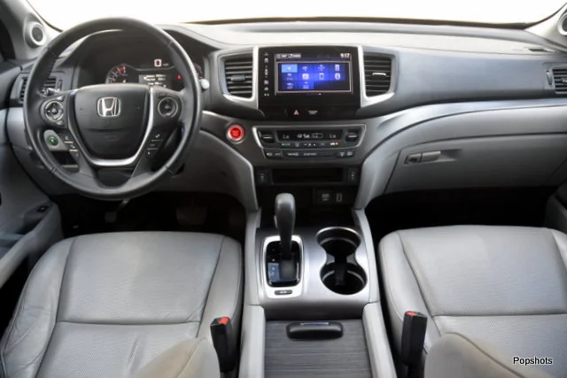 Used 2019 Forest Mist Metallic Honda RTL-T image 15