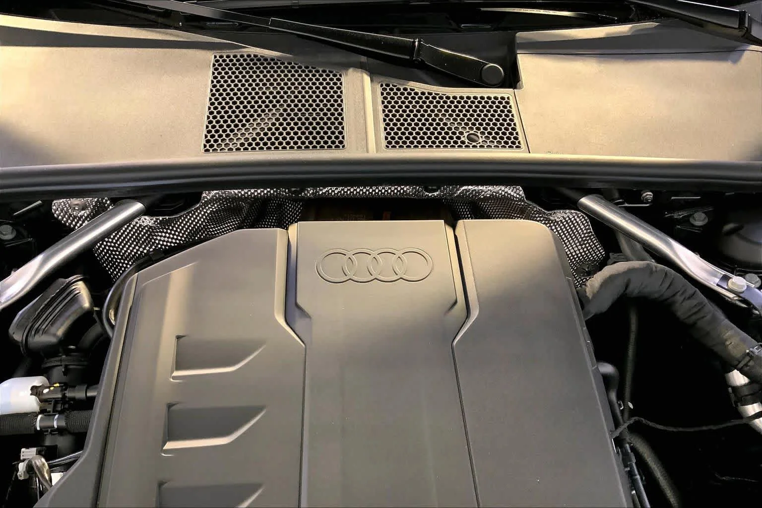 New 2026 Daytona Gray pe Audi Premium Plus image 17