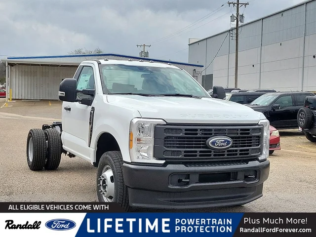 2026 Ford Chassis Cab