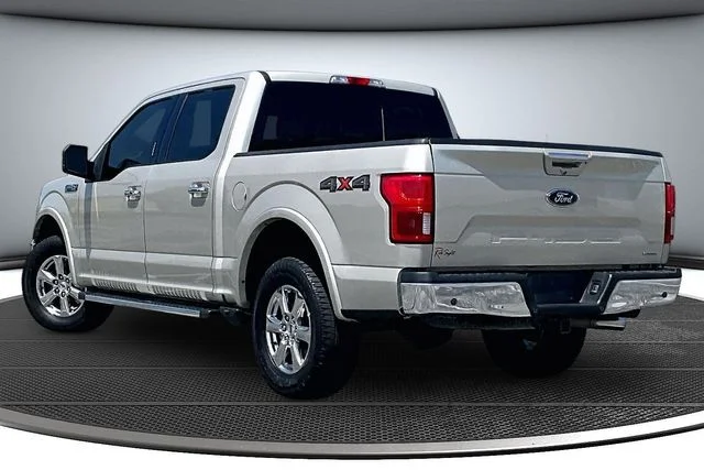 Used 2018 White Gold Ford Lariat image 4