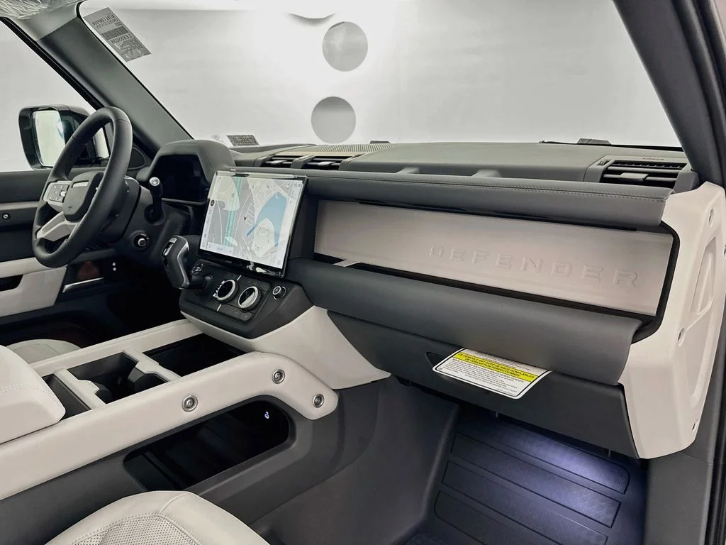 New 2026 Borasco Grey Land Rover X-Dynamic SE image 30