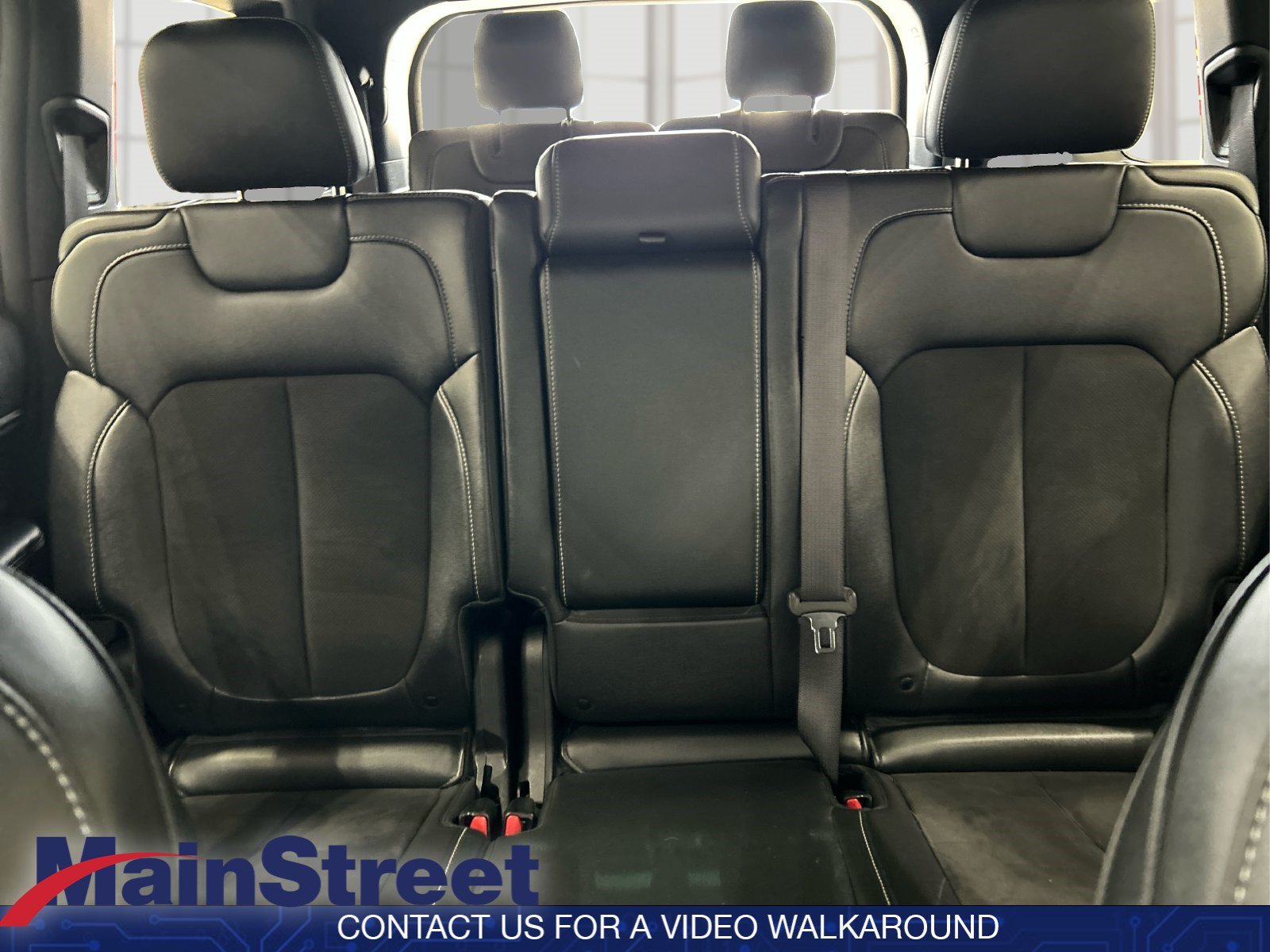 Used 2024 Baltic Gray Metallic Clearcoat Jeep Altitude image 14