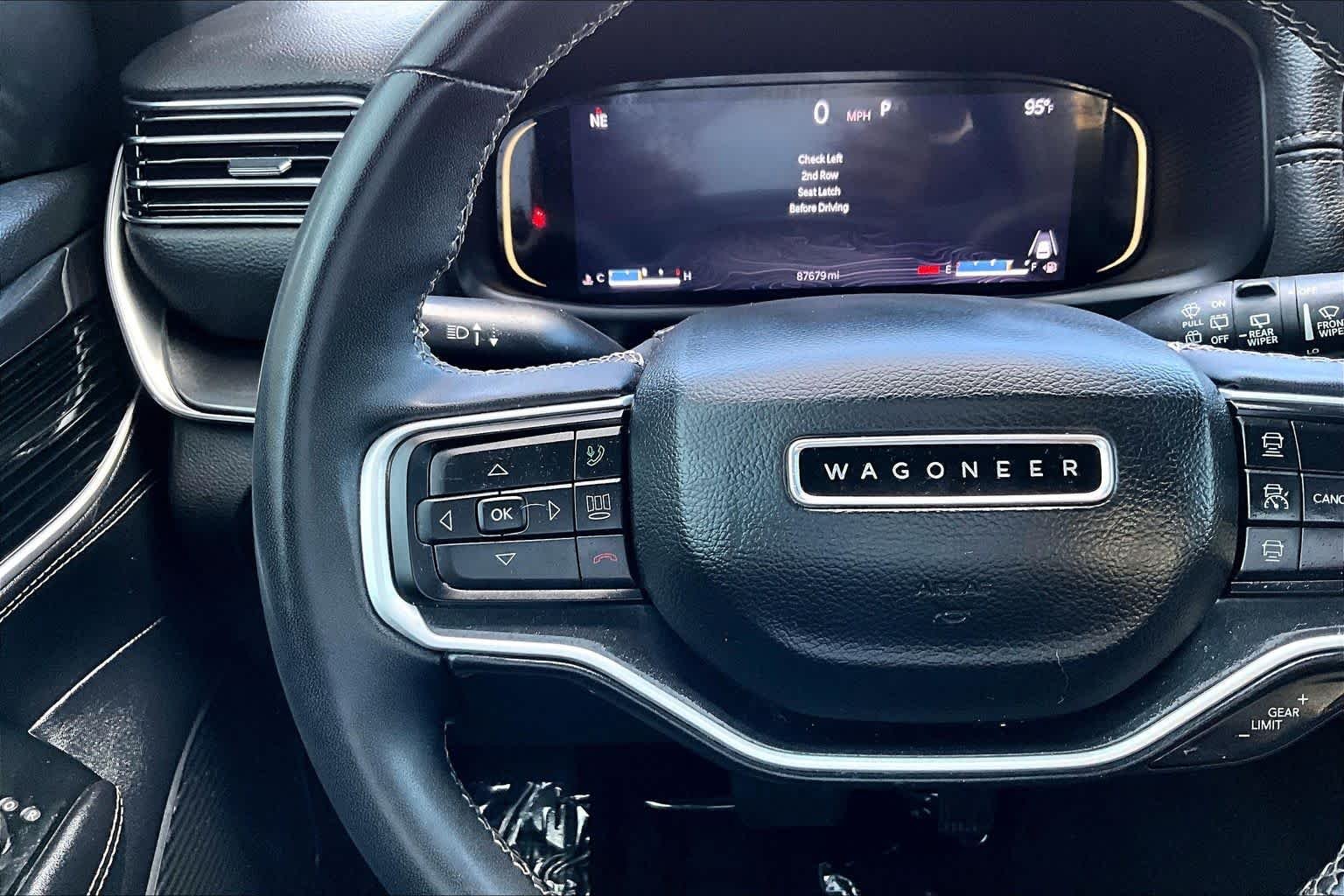 Used 2022 Diamond Black Crystal Pearlcoat Jeep Series I image 22
