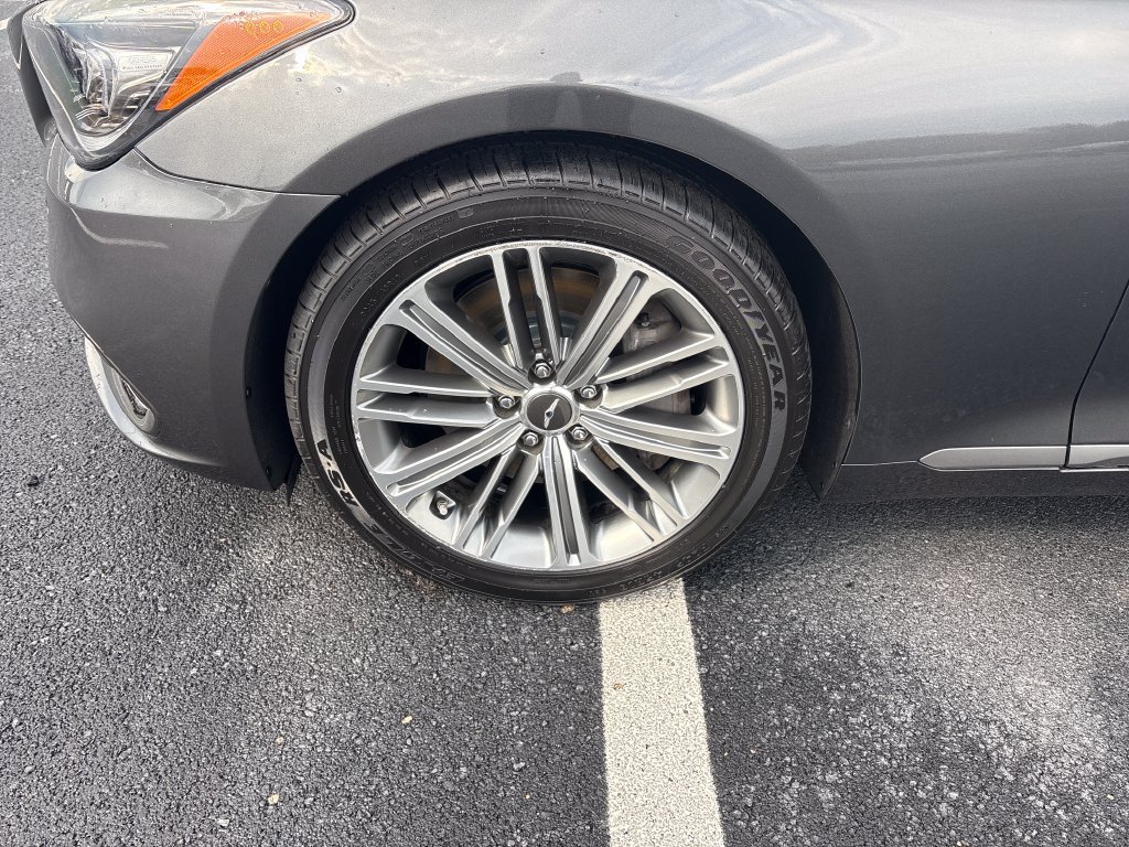 Used 2020 Gray Genesis 3.8 image 9