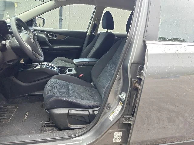 Used 2016 Gun Metallic Nissan S image 8