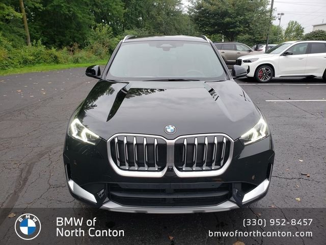 New 2027 Black Sapphire Metallic BMW xDrive28i image 10