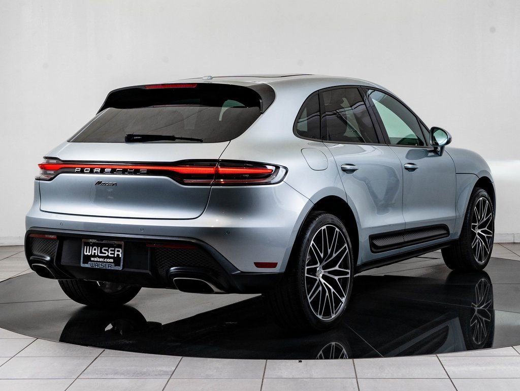 Used 2025 Dolomite Silver Metallic Porsche  image 8