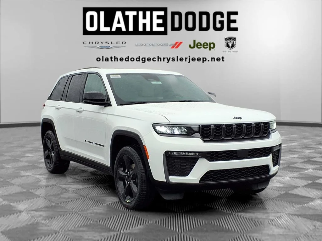New 2026 Bright White Clear-Coat Exterior Paint Jeep Limited image 30