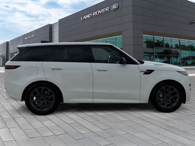Certified Used 2026 White Land Rover Dynamic SE image 6