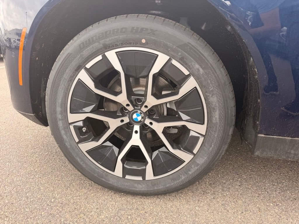 New 2026 Tanzanite Blue II Metallic BMW 30 xDrive image 5