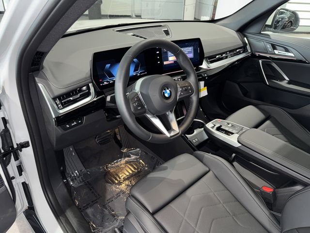 New 2026 Mineral White Metallic BMW xDrive28i image 15