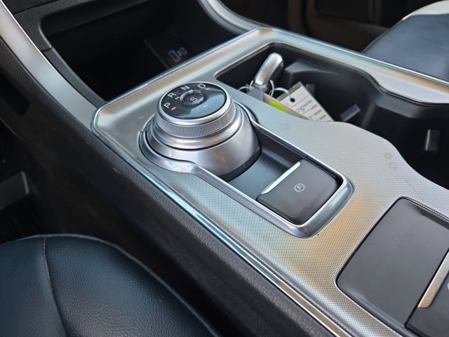 Used 2024 Carbonized Gray Ford SEL image 16