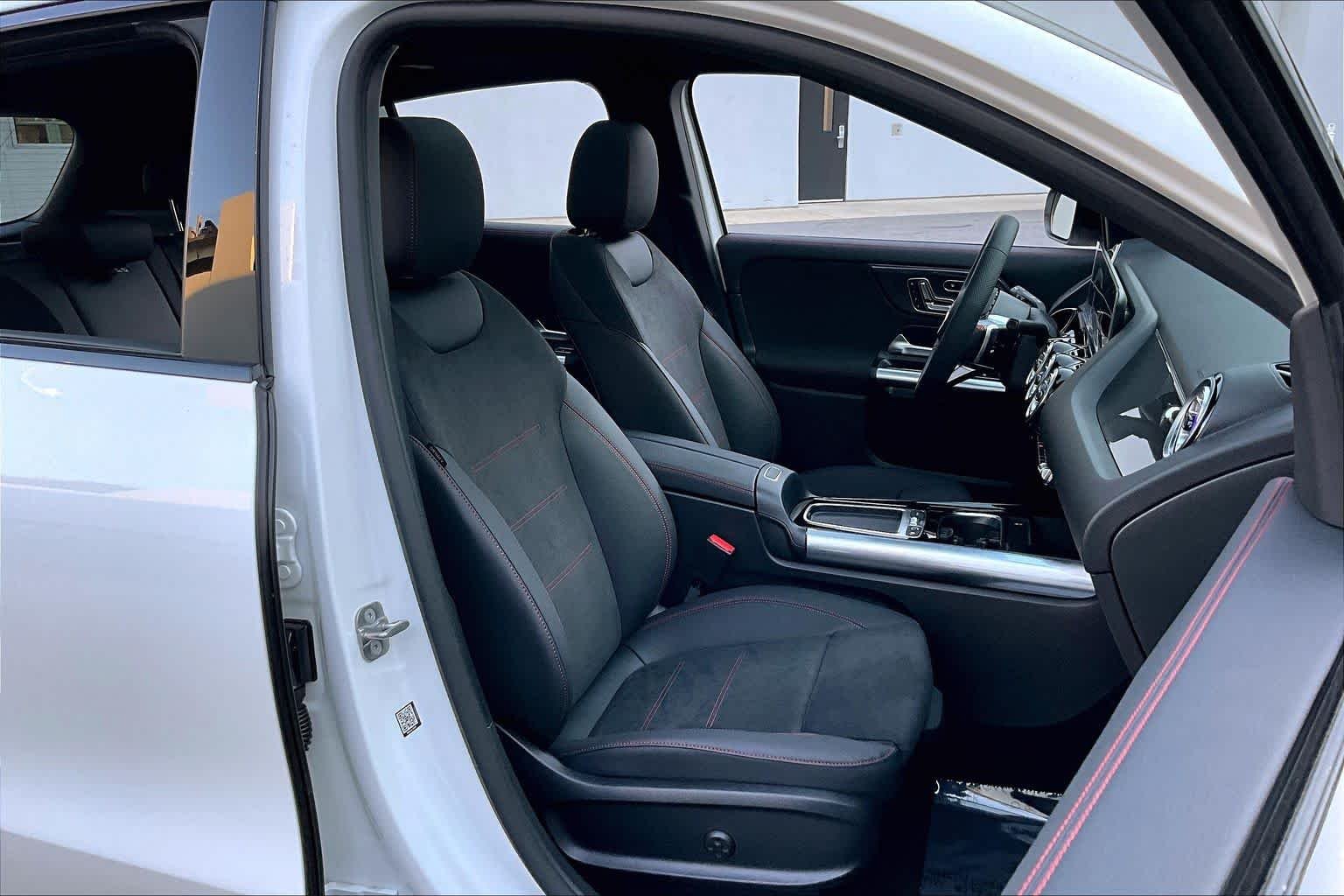 Certified Used 2026 Polar White Mercedes-Benz GLA 250 image 9