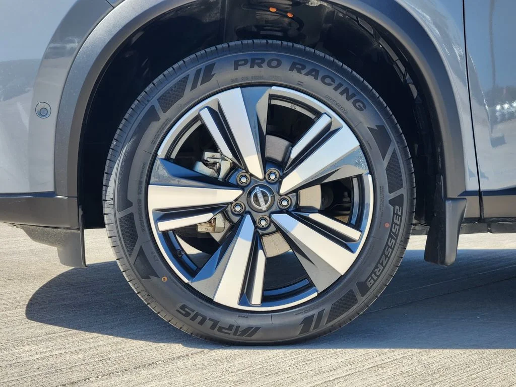 Certified Used 2023 Gray Nissan Platinum image 12