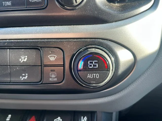 Used 2015 Red Chevrolet LT image 13
