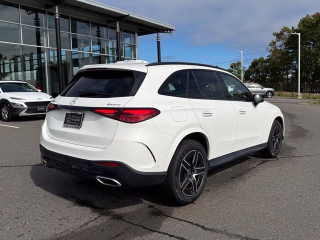 Used 2023  Mercedes-Benz GLC 300 image 7