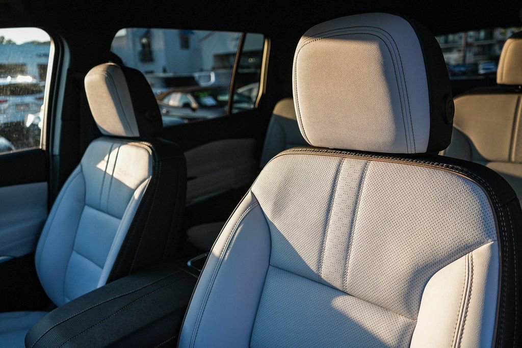 2026 Chevrolet Traverse High Country - Photo 24