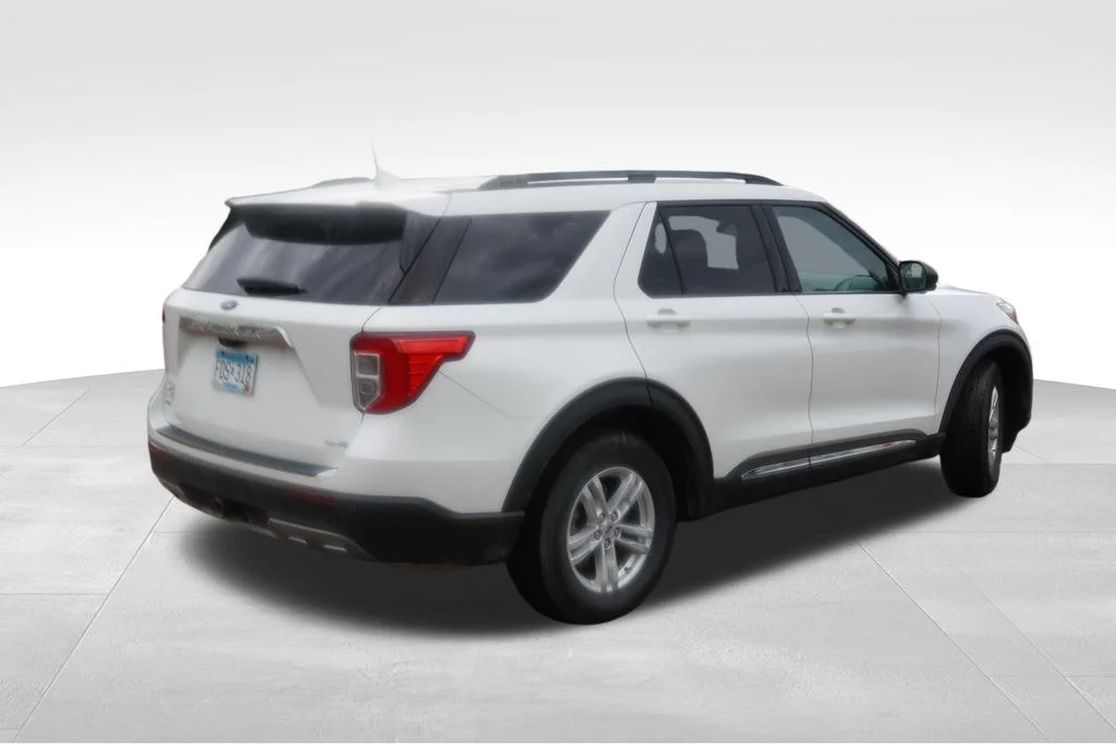 Used 2020 White Ford XLT image 3