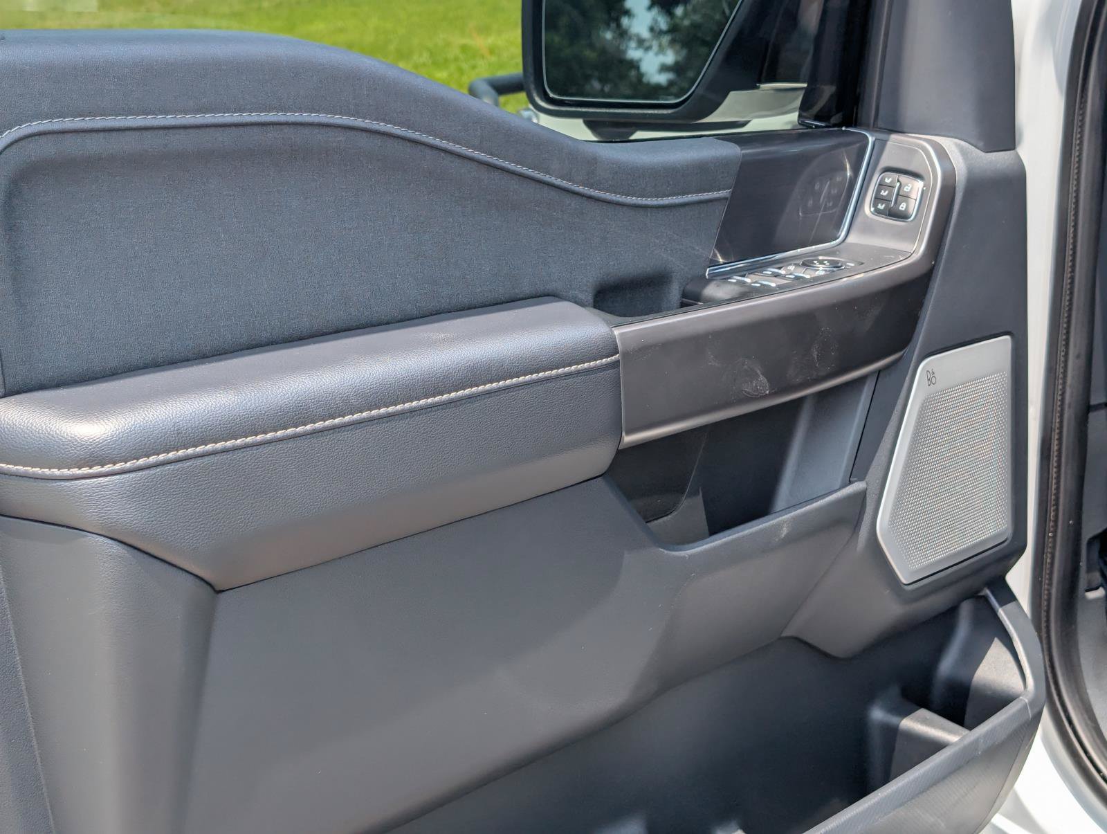 2025 Ford F-150 Lariat - Photo 14