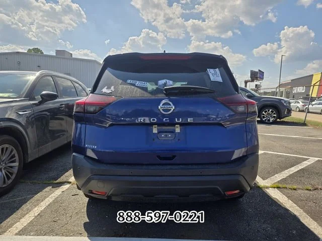 Used 2021 Caspian Blue Metallic NISSAN S image 3