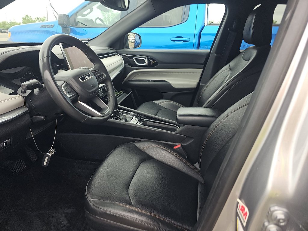 Used 2024 Black Clearcoat Jeep Limited image 5