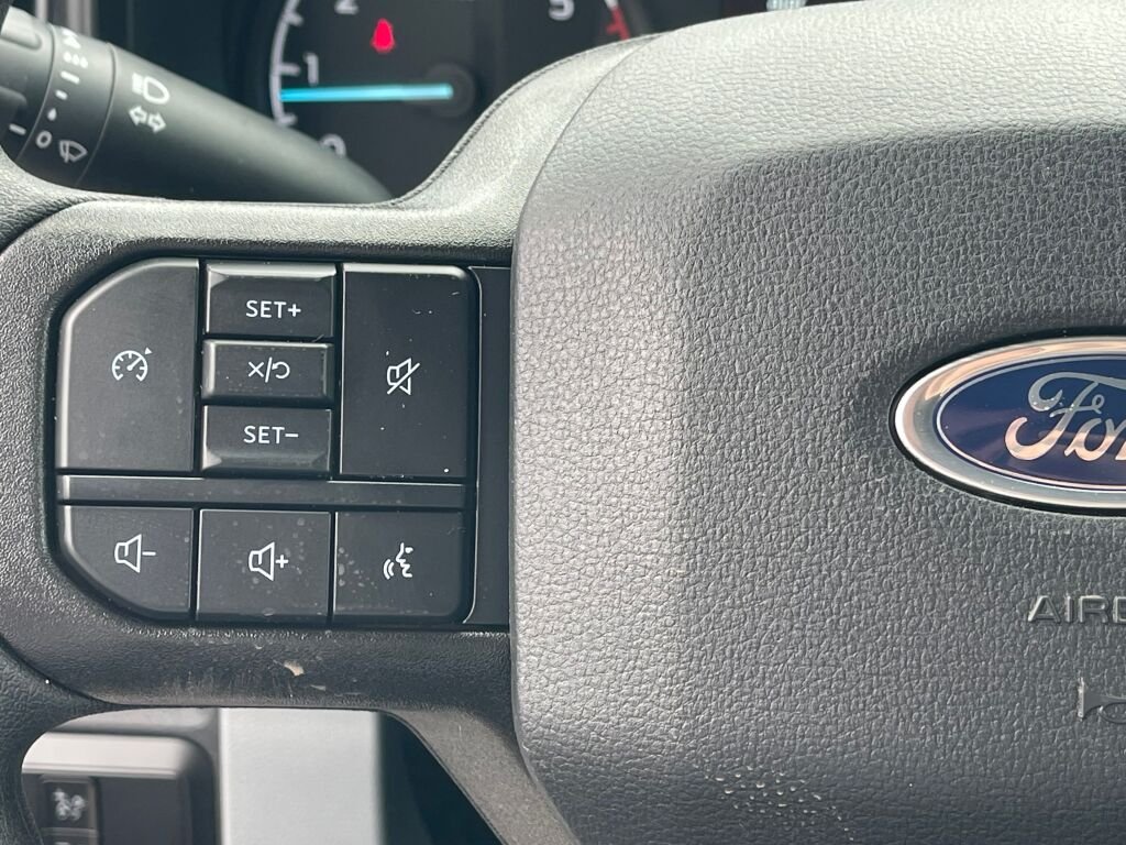 New 2026 Oxford White Ford XL image 15