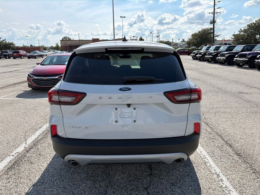 Used 2025 Silver Ford Active image 4
