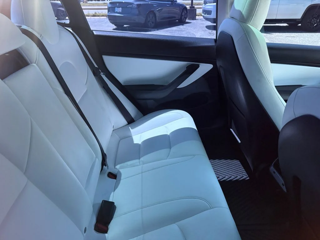 Used 2019 Black Tesla Standard Range Plus image 25