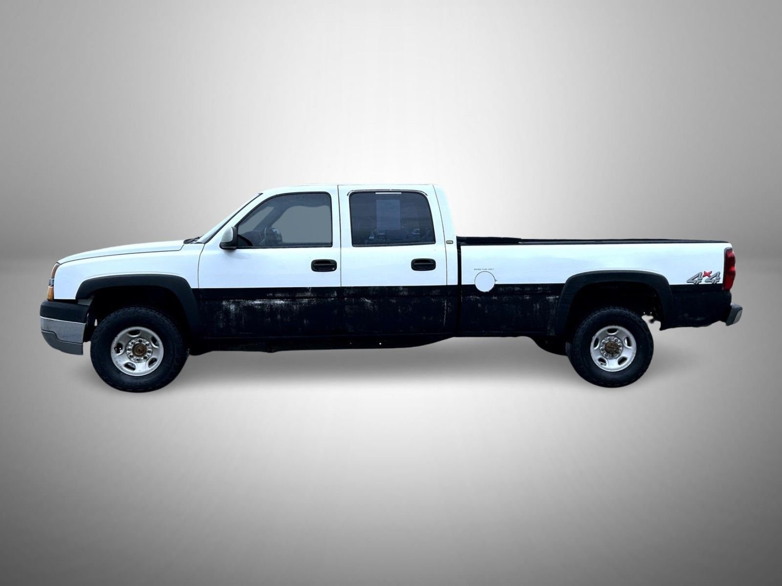 Used 2003 White Chevrolet Base image 8