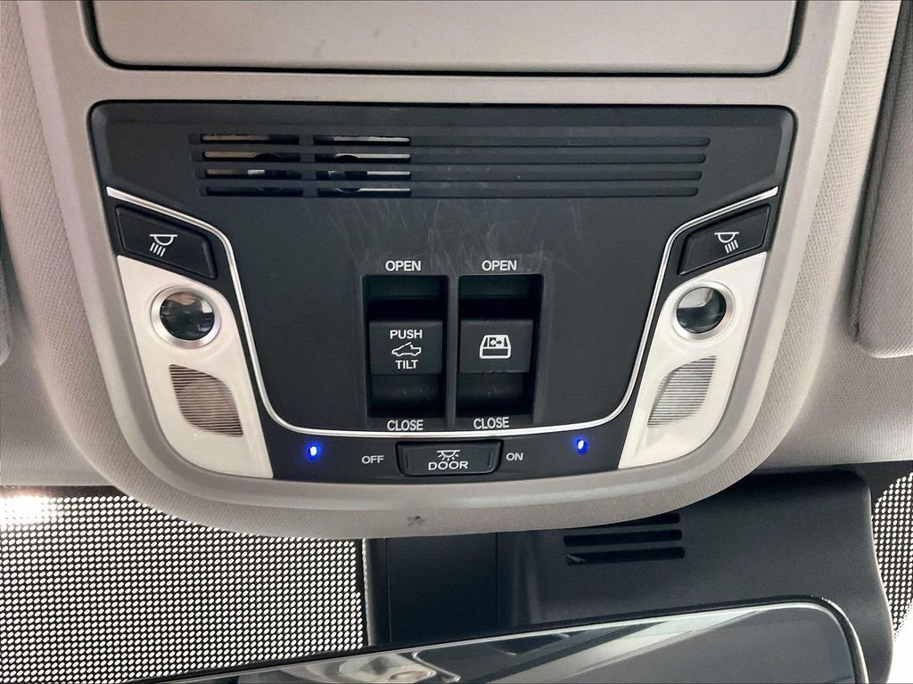 Used 2025 Black Honda RTL image 26