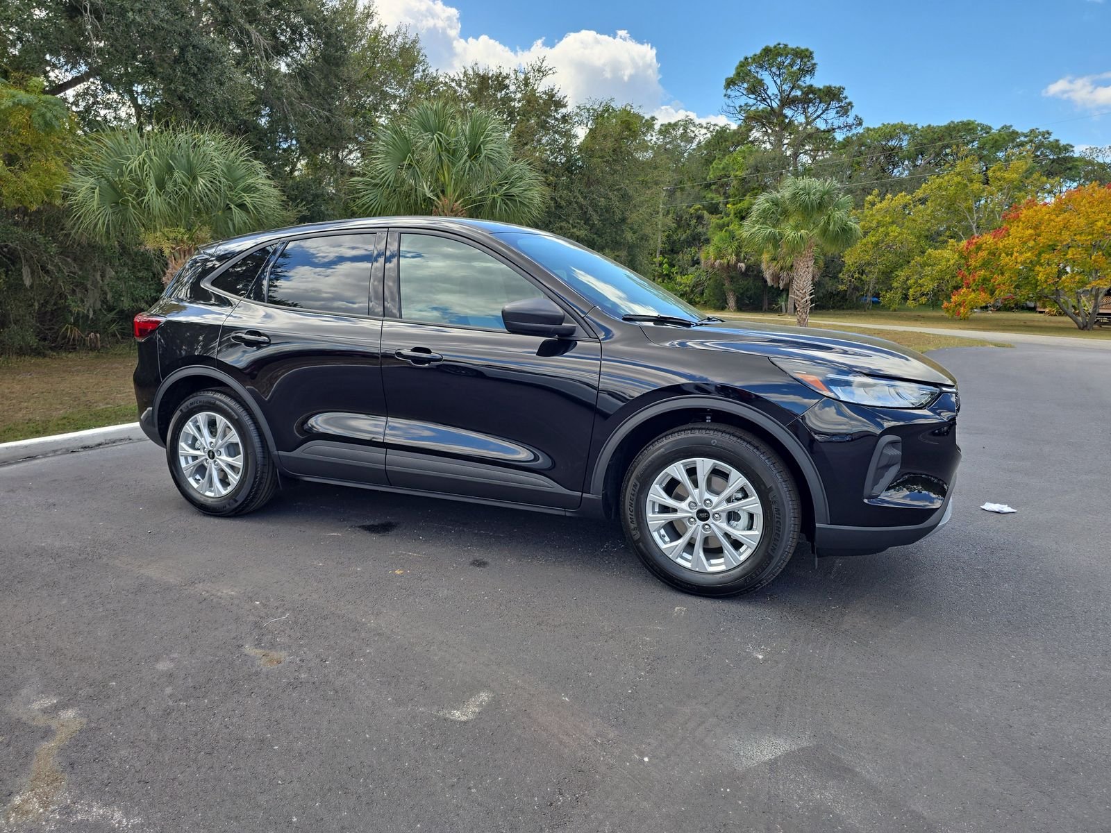 New 2026 Agate Black Metallic Ford Active image 2