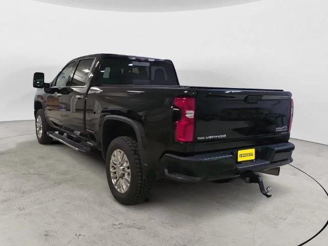 Used 2020 Black Chevrolet High Country image 7