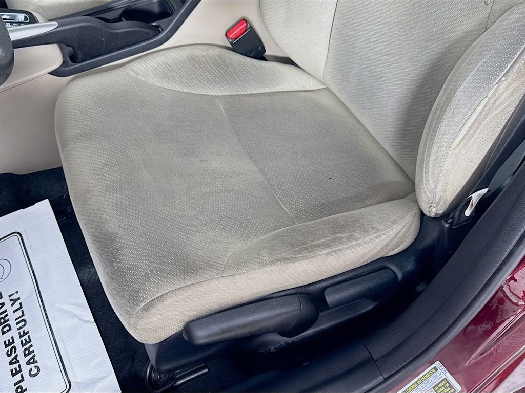 Used 2013  Honda LX image 21