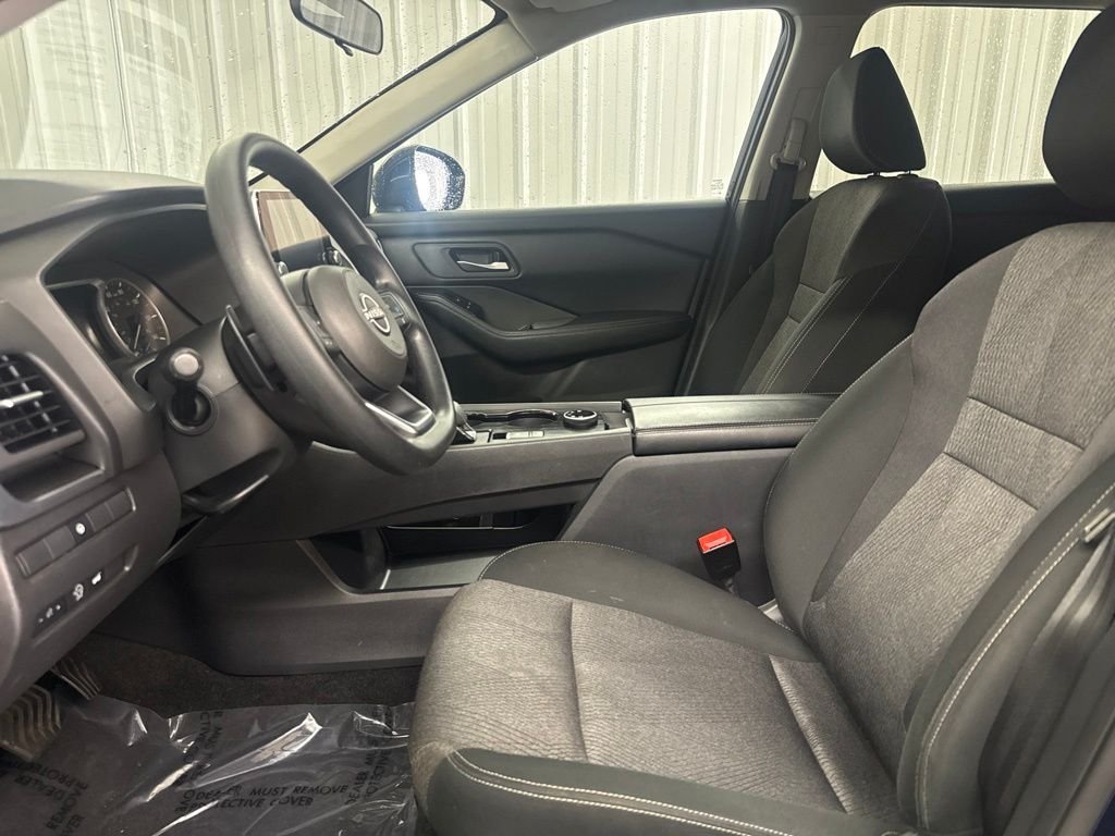 Used 2024 Deep Ocean Blue Pearl Nissan SV image 9