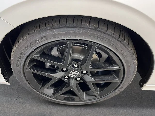 New 2027 Platinum White Pearl Honda Sport image 13