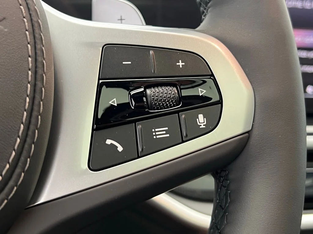 New 2027 Black Sapphire Metallic BMW xDrive40i image 18