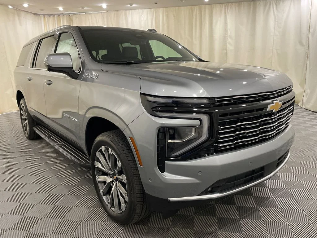 2026 Chevrolet Suburban High Country - Photo 3