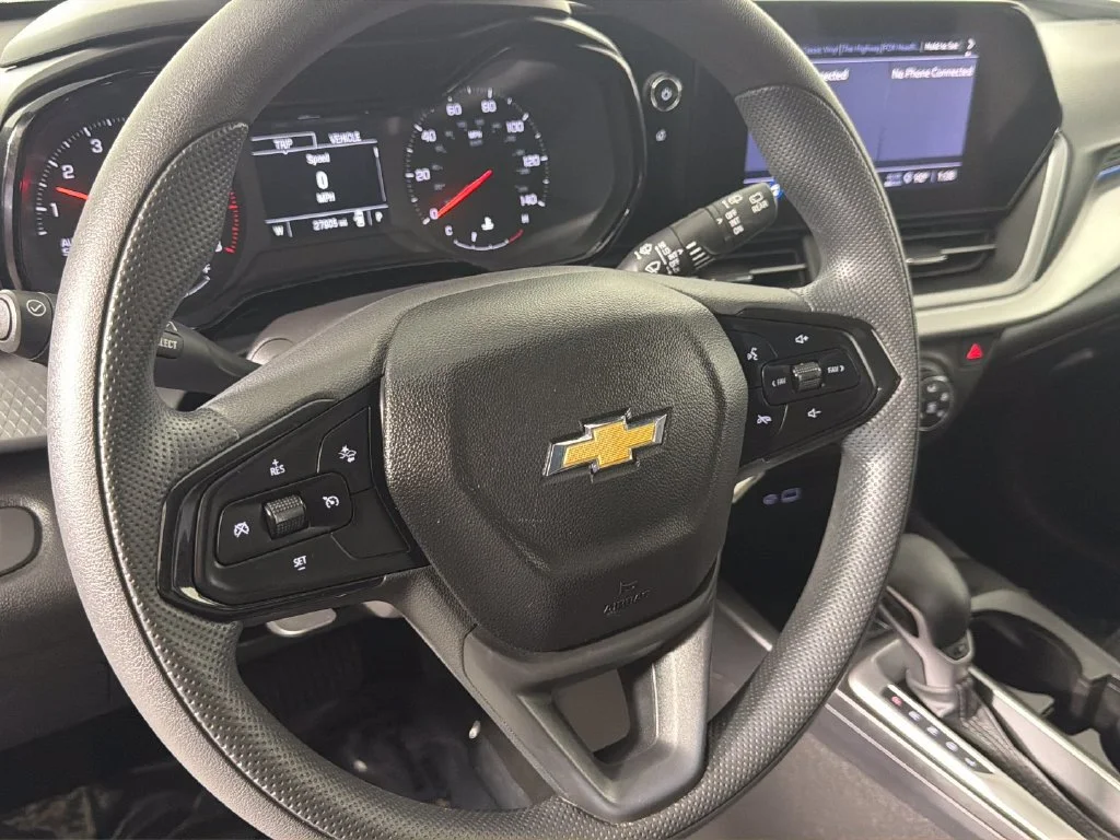 Used 2024 Summit White Chevrolet LS image 21