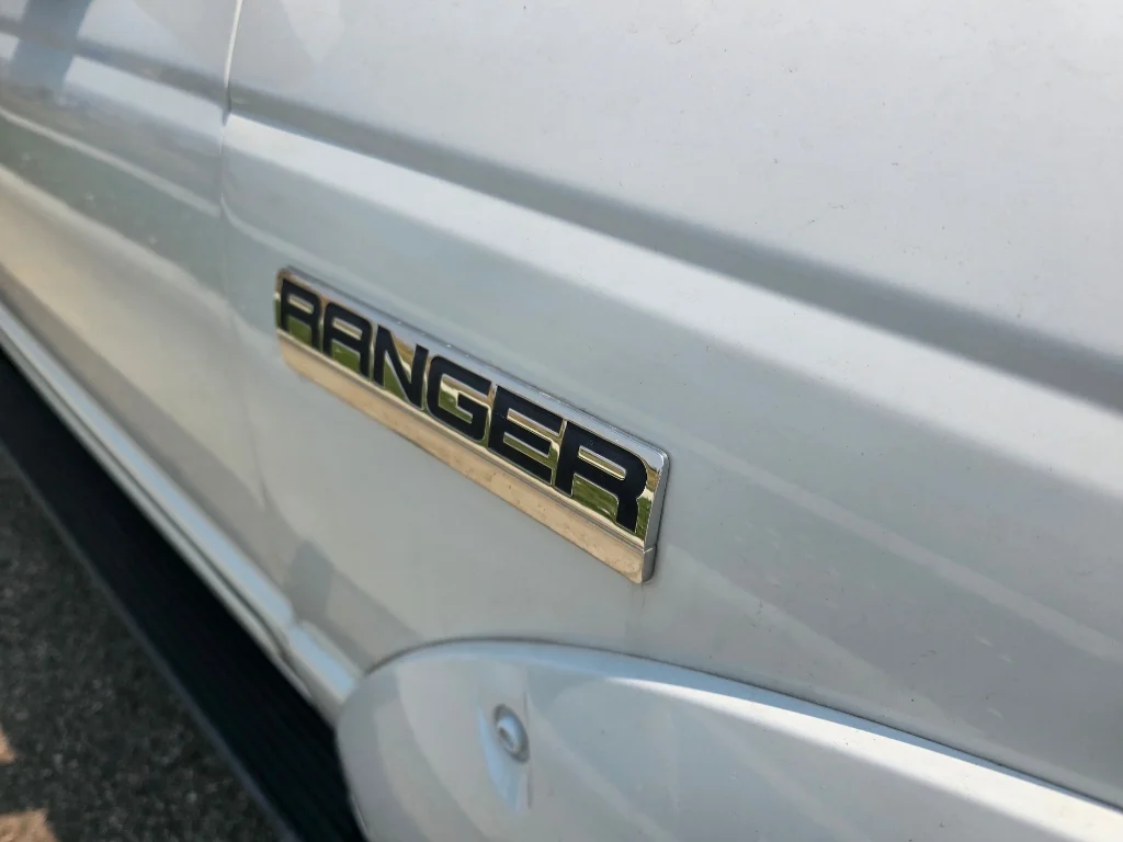 Used 2010 Oxford White Ford Sport image 10