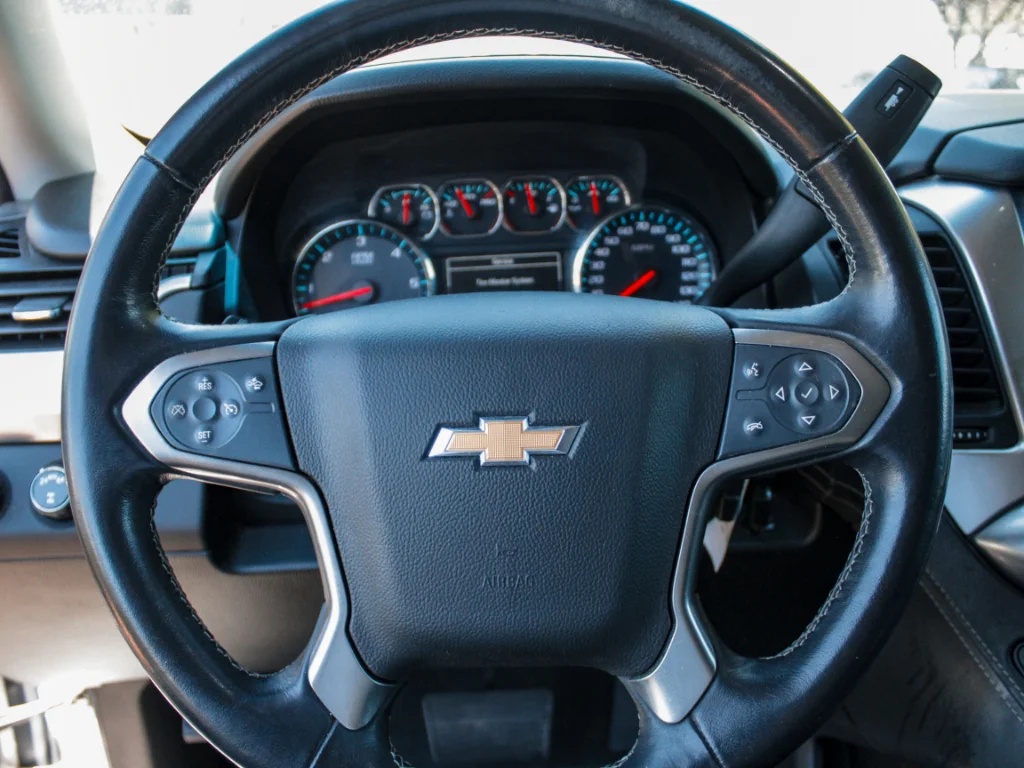 Used 2019 Summit White Chevrolet LT image 17