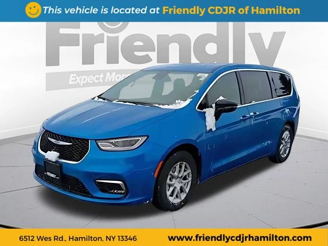 2026 Chrysler Pacifica Select's photo