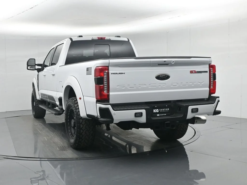 New 2026 Oxford White Ford Lariat image 31
