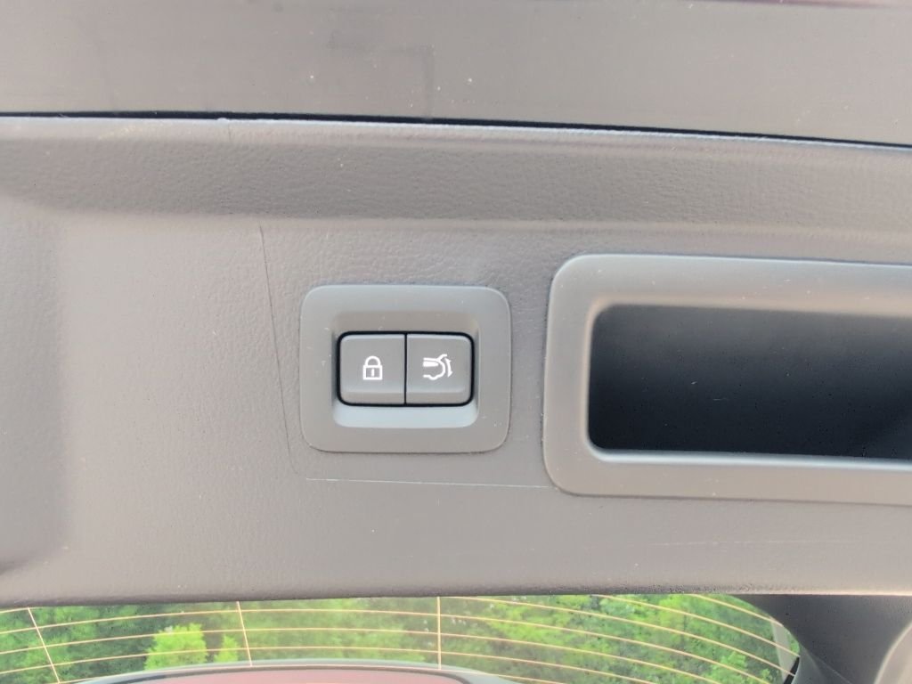 New 2026 Jet Black Mica Mazda 2.5 S Meridian Edition AWD image 11