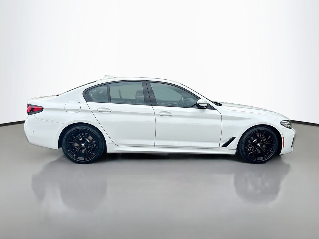 Used 2023 Alpine White BMW 530i xDrive image 8