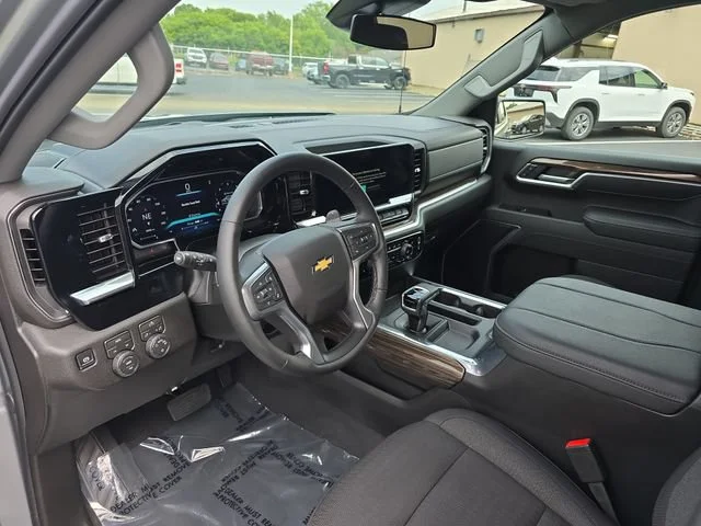 2026 Chevrolet Silverado 1500 LT - Photo 18