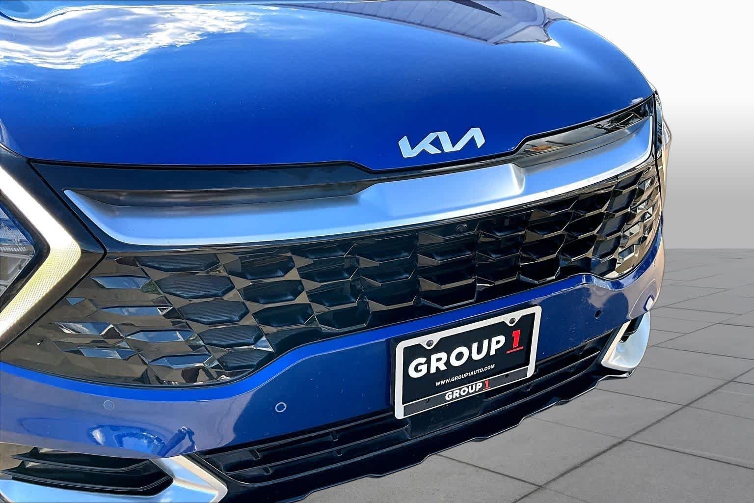 Used 2023 Sapphire Blue Kia SX-Prestige image 27