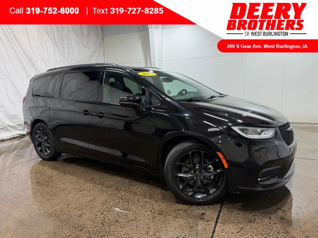 2025 Chrysler Pacifica Limited